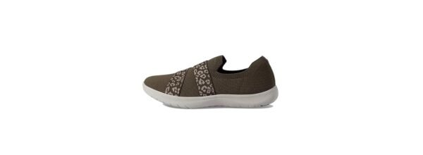 Clarks Adella Stroll Womens Slip On - Image 2